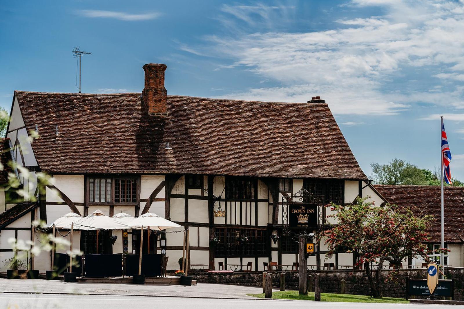 The Crown Inn Chiddingfold Bagian luar foto