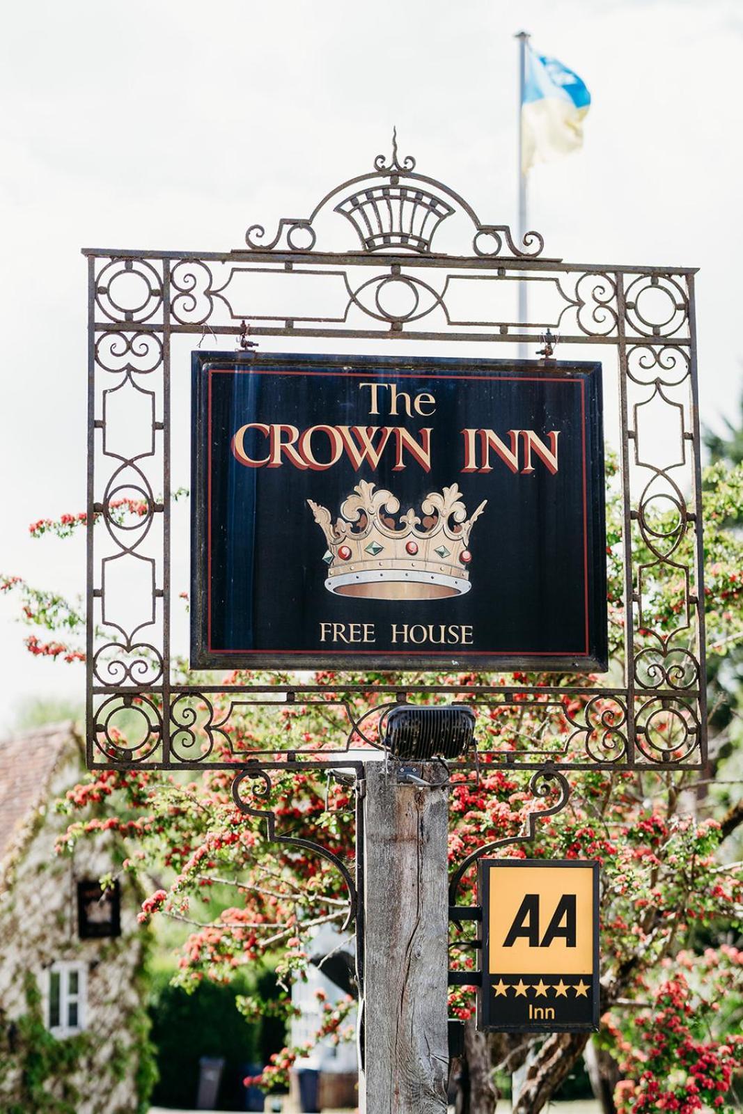 The Crown Inn Chiddingfold Bagian luar foto