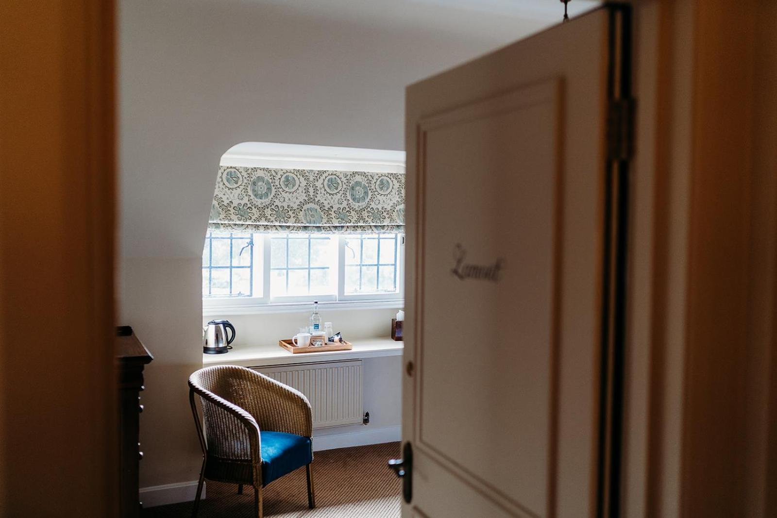 The Crown Inn Chiddingfold Ruang foto