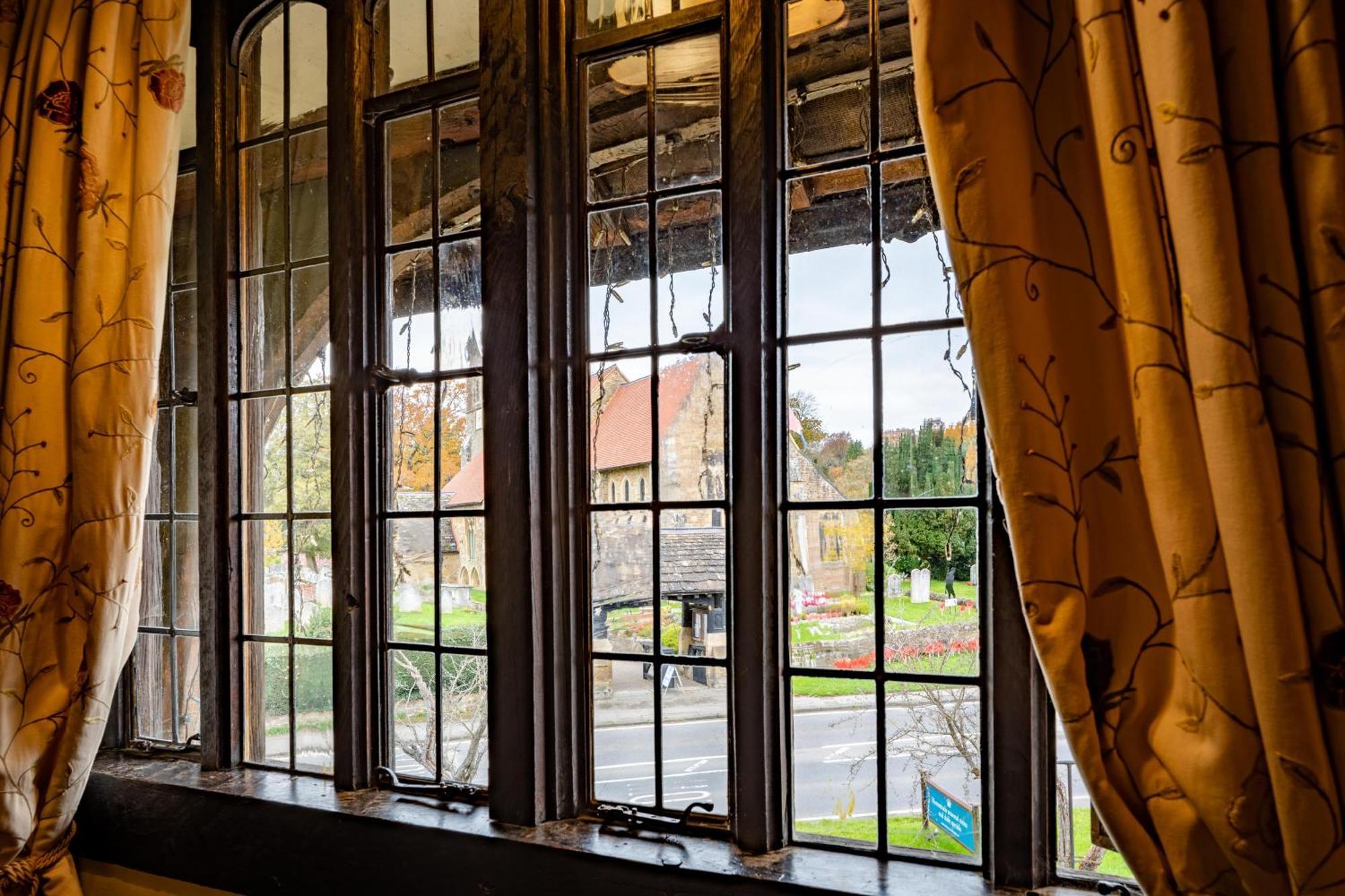 The Crown Inn Chiddingfold Ruang foto