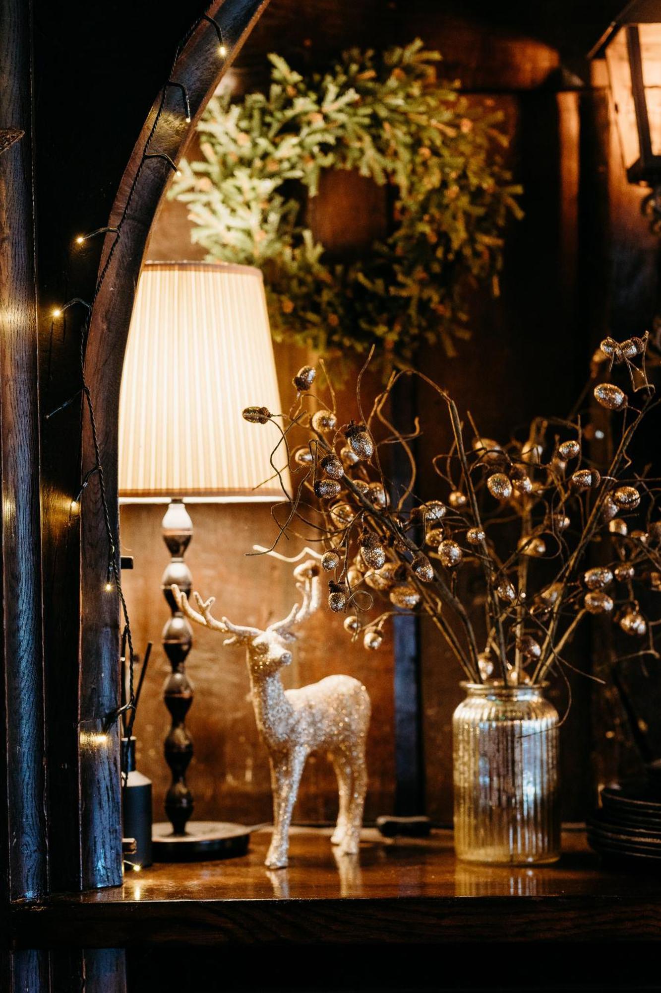 The Crown Inn Chiddingfold Bagian luar foto